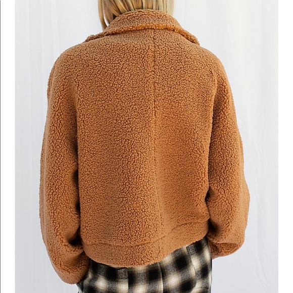 SOLD✨FREE PEOPLE Izzy Wrap Teddy Sand Chestnut Jacket - Picture 6 of 11